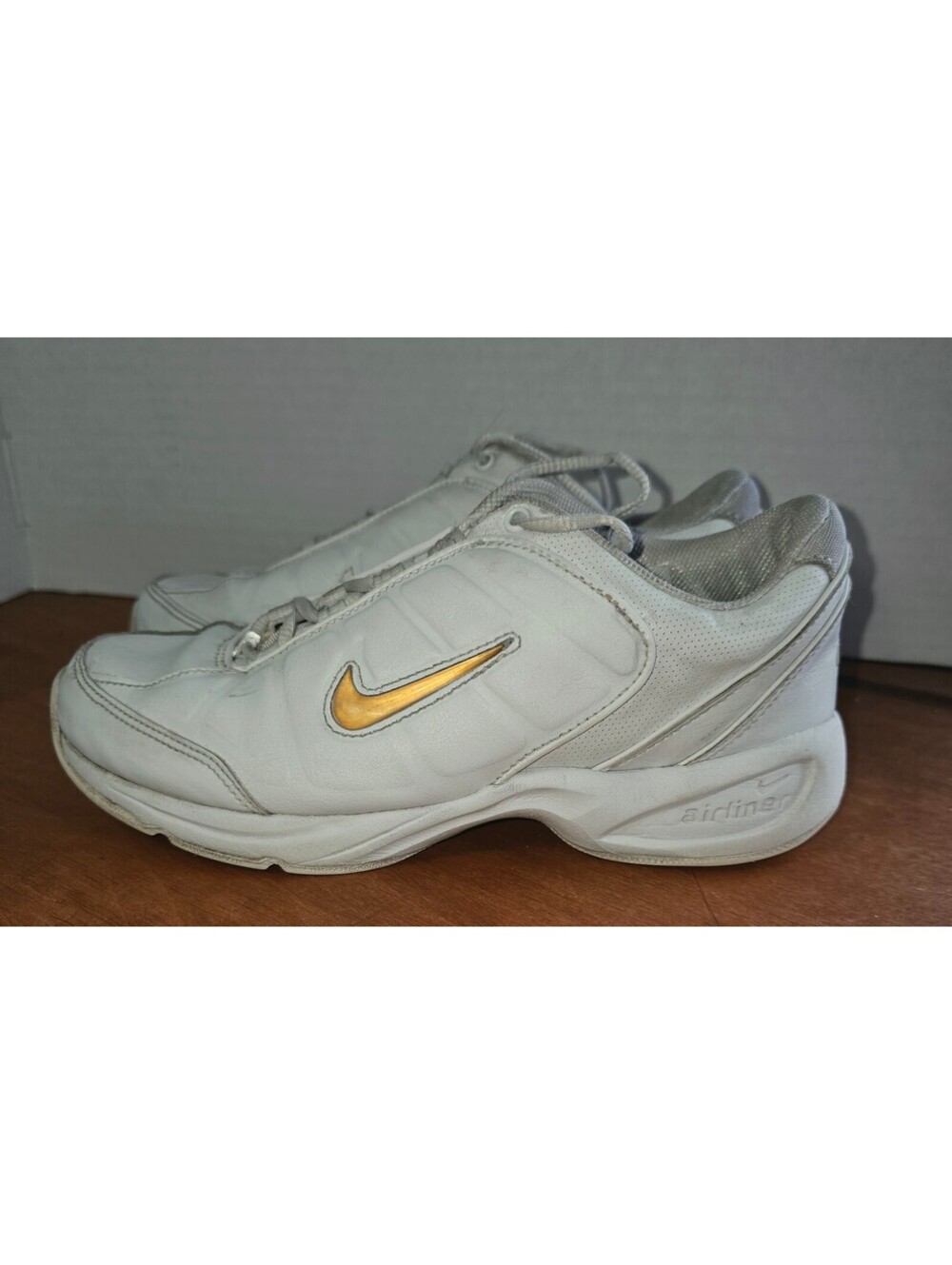 Nike Air stunt cheer women's shoes sz 6.5